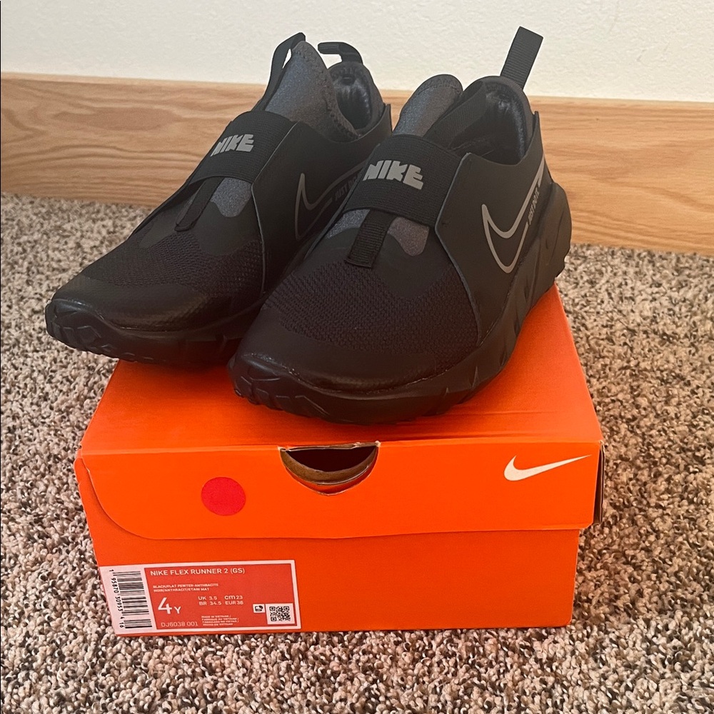 Nike Black Flex Runner Sneakers